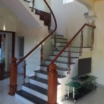 Lan can cầu thang kính cường lực