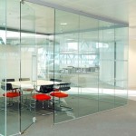 Thi công vách kính cường lực