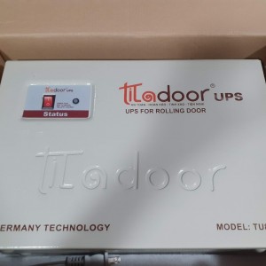 Bình lưu điện cửa cuốn TITADOOR