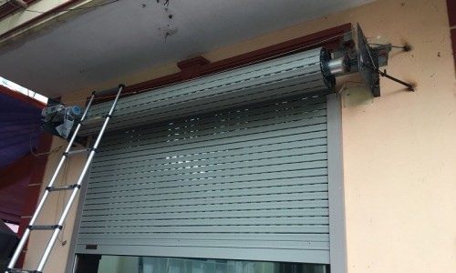 【Dịch vụ sửa cửa cuốn chuyên nghiệp, gọi 0903.445.233】tại phường  Phúc Lợi.