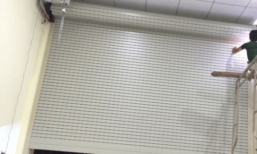 【Sửa cửa cuốn nhanh 24/7 tại phường Bình Thạnh】cửa không chạy, bị kẹt, xổ cuộn, gãy nan